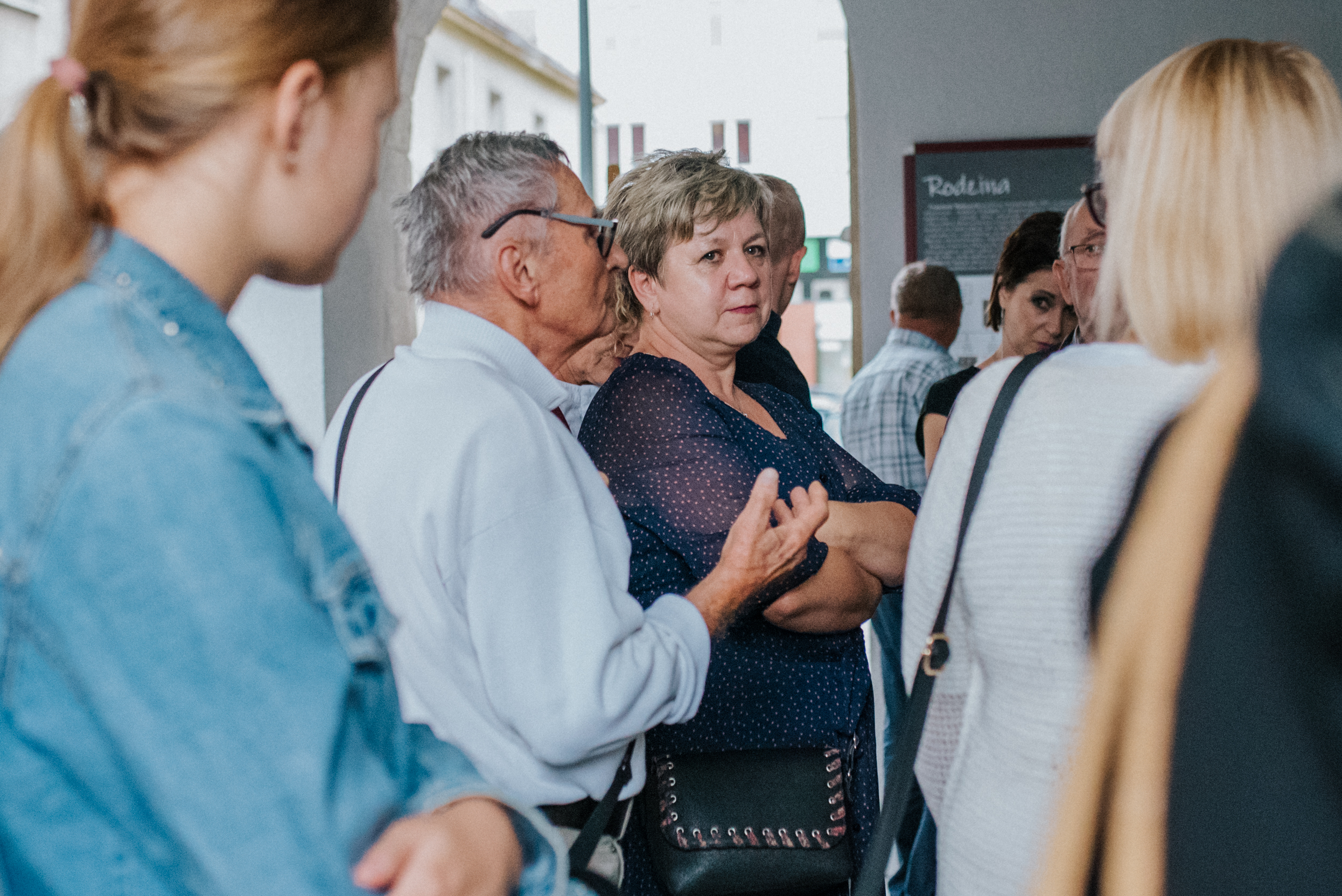 Pani Iwona Matuszczyk (fioletowa sukienka) przyznaje, że pielęgnowanie rodzinnych więzi jest w jej rodzinie nadal bardzo silne