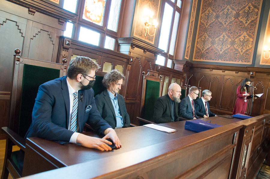 Michał Woś (wiceminister sprawiedliwości, poseł), Beno Benczew (regionalista), Grzegorz Wawoczny (regionalista), Kajetan Rajski (kwartalnik "Wyklęci"), Adam Sznajder (IPN Katowice).